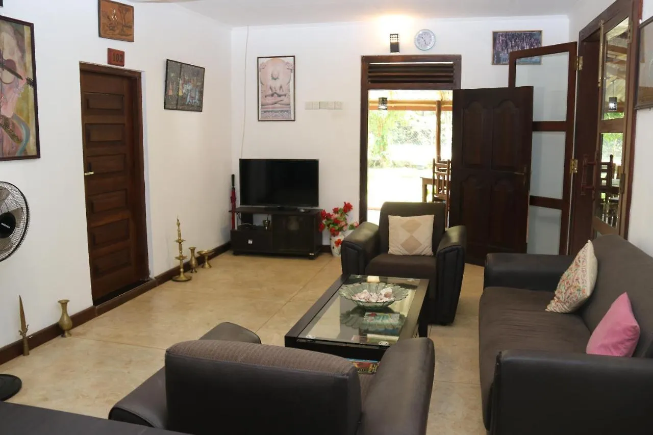 Thal Sewana Home Stay Sigirija Kwatera prywatna