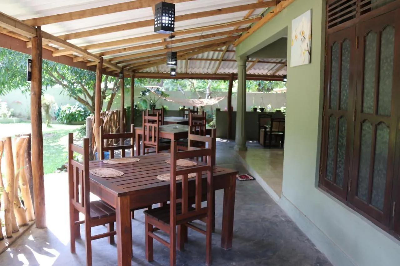 Rum i privatbostad Thal Sewana Home Stay Sigiriya Sri Lanka