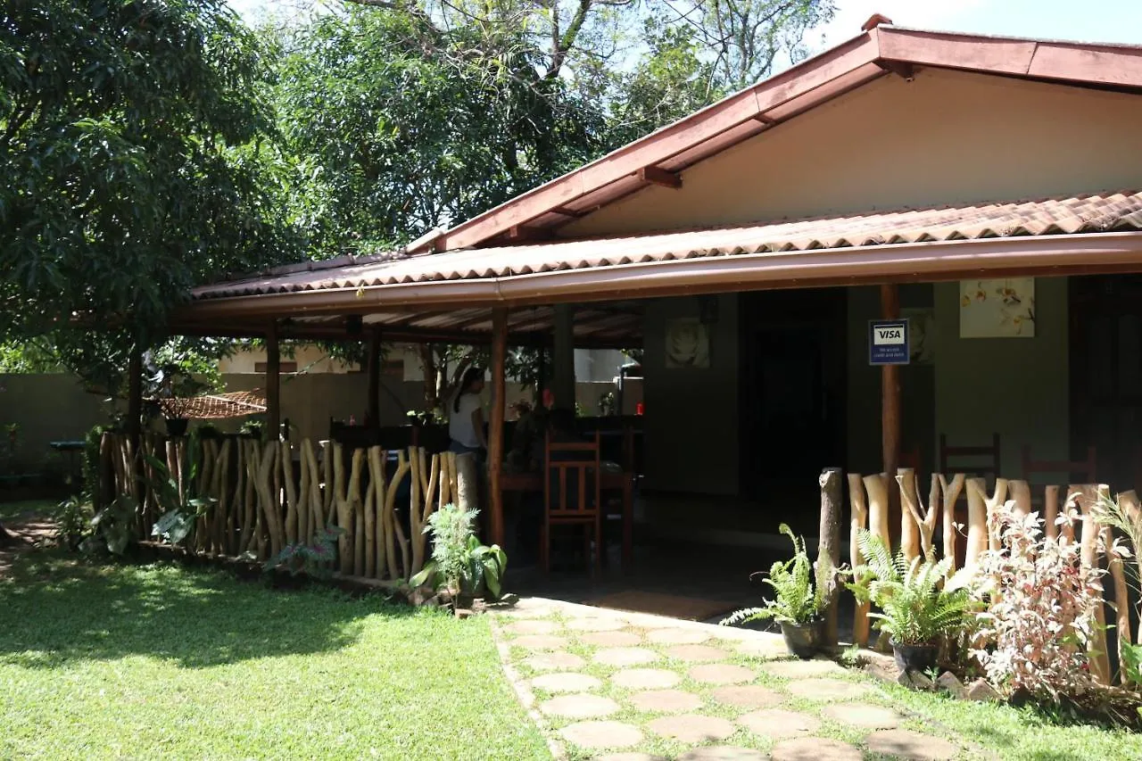 Accommodatie bij particulieren Thal Sewana Home Stay Sigiriya Sri Lanka