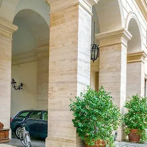 Prime 1Br/Ba Apt Next Colosseum At Piazza Venezia Rome